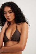 NA-KD Swimwear Bikinitopp med lange stropper og halterneck - Brown