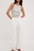 NA-KD Trend Plissert bukse med høyt liv og vide ben - White