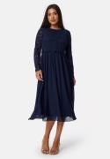 Bubbleroom Occasion Lace Long Sleeve Midi Dress Dark blue 42