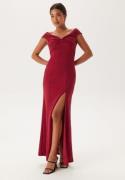 Bubbleroom Occasion Twist Off Shoulder Gown Red XS