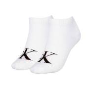 Calvin Klein Strømper 2P Women Monogram Sneaker Socks Hvit Str 39/42 D...