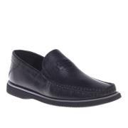 Loafer in black tumbled leather