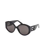 Sorte solbriller med røykfargede linser