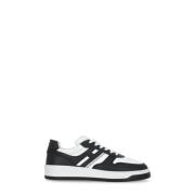 Svarte Skinn Sneakers med Logo Tunge