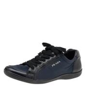 Pre-owned Navy Leather Prada joggesko