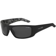 Hot Shot Sunglasses in Fuzzy Black/Grey