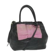 Pre-owned Leather prada-bags