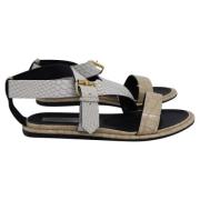 Pre-owned Leather sandals