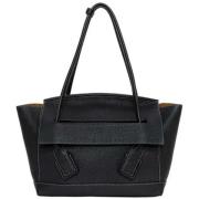 Pre-owned Leather totes