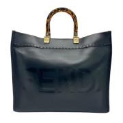 Pre-owned Leather handbags