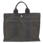 Pre-owned Fabric totes