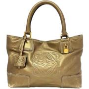 Pre-owned Fabric handbags