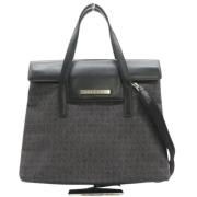 Pre-owned Fabric handbags