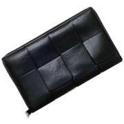 Pre-owned Leather wallets