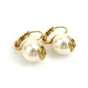 Pre-owned Pearl earrings