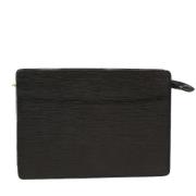 Pre-owned Leather clutches