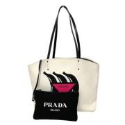 Pre-owned Fabric prada-bags