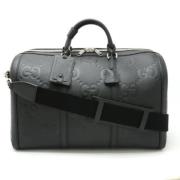 Pre-owned Leather travel-bags