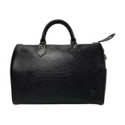 Pre-owned Leather handbags