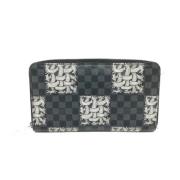 Pre-owned Fabric wallets