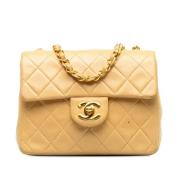 Pre-owned Leather chanel-bags