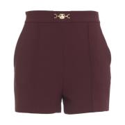 Røde Shorts Aw24 Modell 178cm