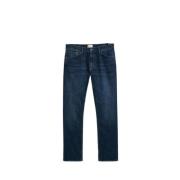 Slim Fit Mid Rise Jeans med Logo Patch