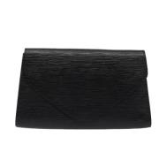 Pre-owned Leather clutches