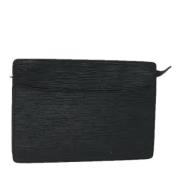 Pre-owned Leather clutches