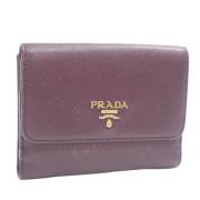 Pre-owned Leather wallets