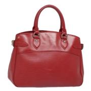 Pre-owned Leather handbags