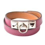 Pre-owned Leather bracelets