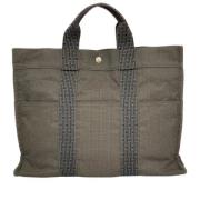 Pre-owned Canvas totes