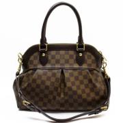 Pre-owned Fabric handbags