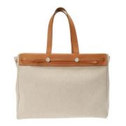 Pre-owned Canvas handbags