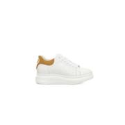 Platform Skinn Sneakers Logo Side