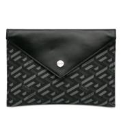 Pre-owned Leather clutches