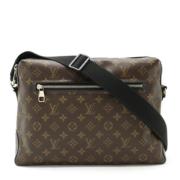 Pre-owned Leather louis-vuitton-bags