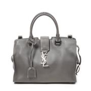 Pre-owned Leather handbags