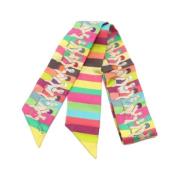 Pre-owned Silk scarves