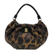 Pre-owned Nylon handbags