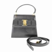 Pre-owned Leather handbags