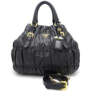 Pre-owned Leather handbags