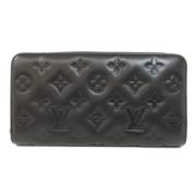 Pre-owned Leather wallets