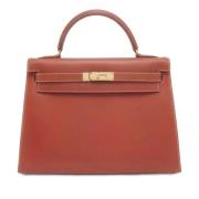 Pre-owned Leather handbags