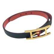 Pre-owned Leather bracelets