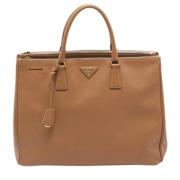 Pre-owned Leather prada-bags