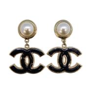 Pre-owned Metal chanel-jewelry