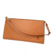 Pre-owned Leather clutches