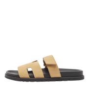 Pre-owned Suede sandals